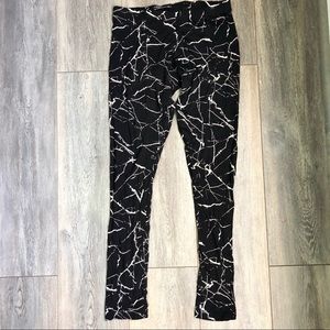 Medium Black Leggings with Design